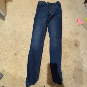 BARELY WORN Universal Thread High Rise Skinny Jeans size 2/26L. WILL BE WASHED!